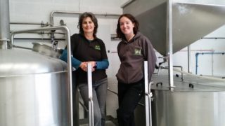 Sara_and_Alice--320x180